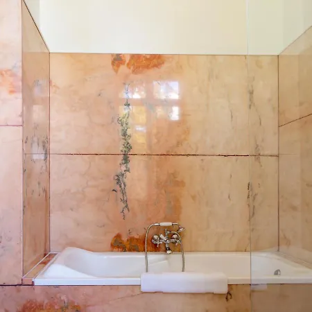 Nocleg ze śniadaniem Chateau Destinee