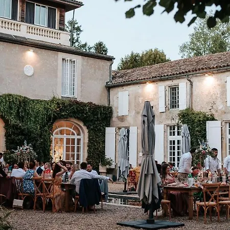 Chateau Destinee לינה וארוחת בוקר 4*