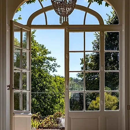 Chateau Destinee 住宿加早餐酒店 4*