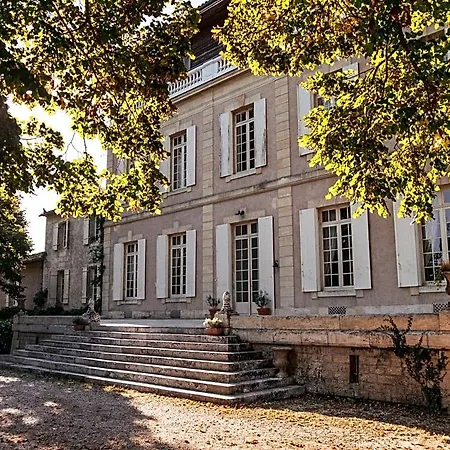 לינה וארוחת בוקר Chateau Destinee Saint-Seurin-de-Prats