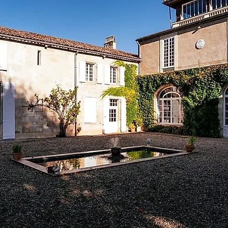 Chateau Destinee לינה וארוחת בוקר Saint-Seurin-de-Prats