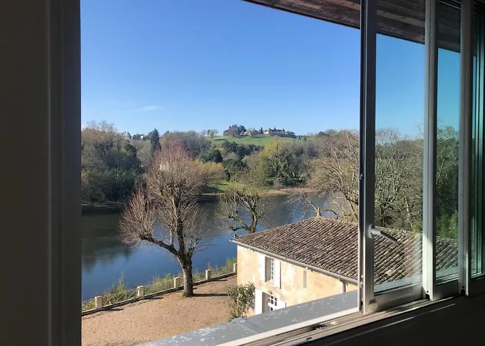 Chateau Destinee Bed & Breakfast