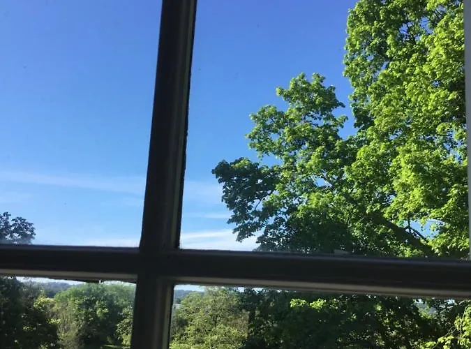 Chateau Destinee Bed & Breakfast 4*