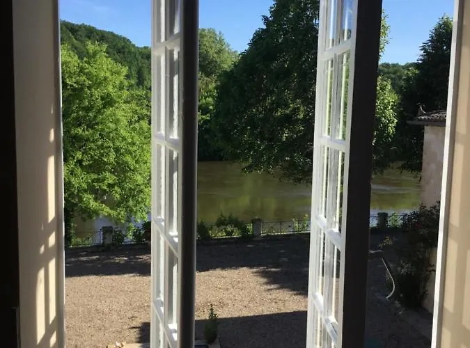 Bed & Breakfast Chateau Destinee 4*